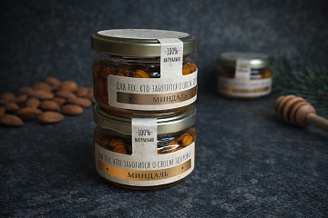 Орехи в меду "Миндаль" 100г