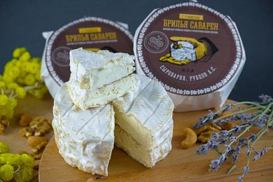 Сыр Брилья Саварен с трюфелем 70% "Сыроварня. Рубцов А.С"