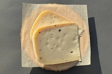 Сыр "Трюфель" с итальянским трюфелем, 50%