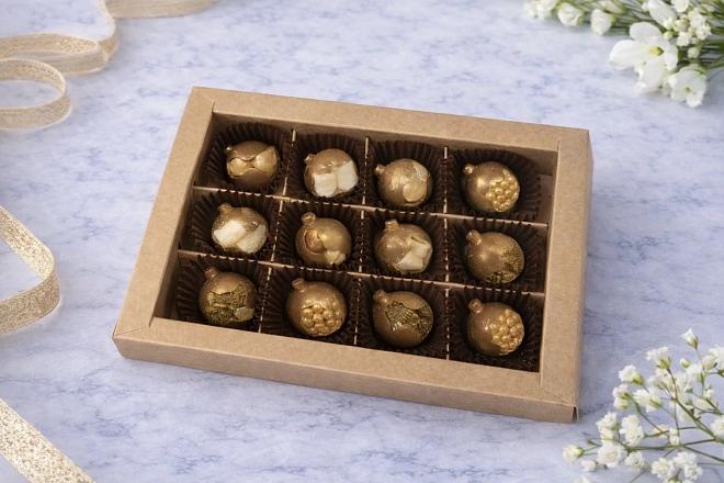 Шоколадные елочные шарики 12шт.