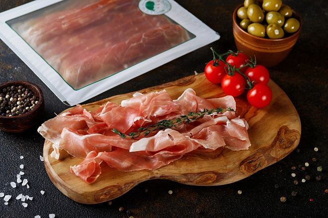 Окорок с/в Прошутто Крудо San Marino нарезка 100г