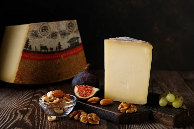 Сыр Грюйер Альпийский 49% «Margot Fromages S.A»