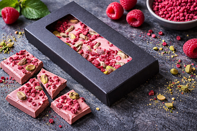 Шоколад руби с фисташкой и малиной "Сырный сомелье" 65г