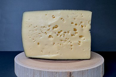 Сыр Покровский от сыроварни "Дединовское Подворье", 50%