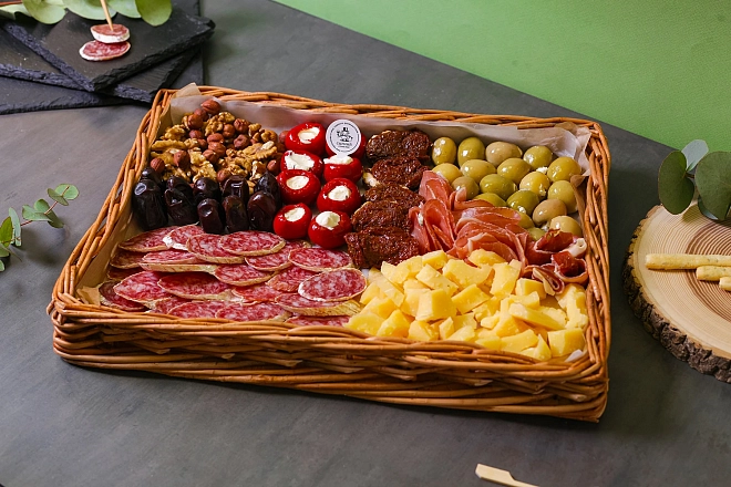 Набор сырно-мясной гастрономии