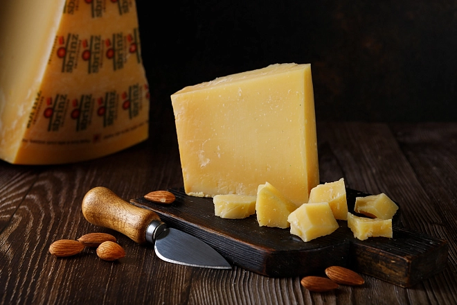 Сыр Сбринц 45% «Margot Fromages S.A»