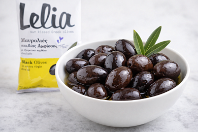 Оливки с косточкой черные натур. в оливковом масле Lelia 275г