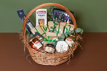 Гастрономическая корзина "Все включено"